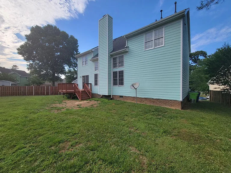 709 Cattail Cir — Photo 22