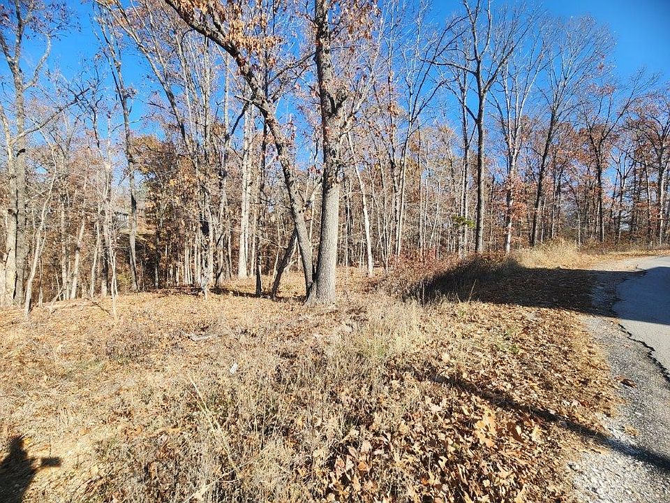 1st image of 8 Chichester Cir