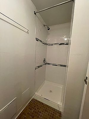 3rd image of 420 W 56th St APT 16