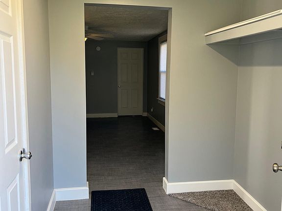 3rd image of 3015 West Ave