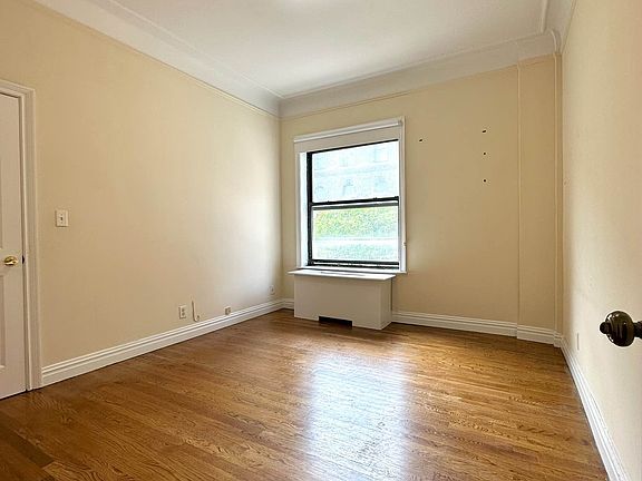 3rd image of 2350 Broadway #307A