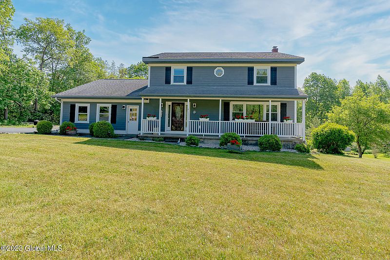 3rd image of 5 Rolling Ridge Drive