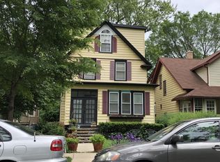 2029 Darrow Ave, Evanston, IL 60201