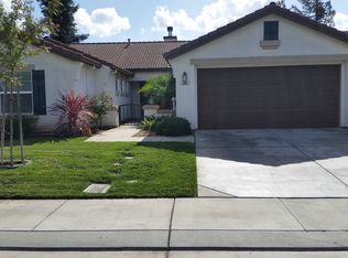300 Oriole Ln, Lodi, CA 95240