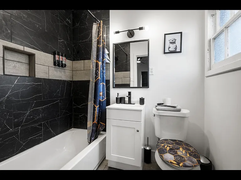 2807 Breeze Ter #B — Photo 8