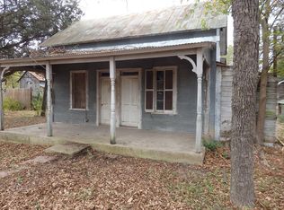 311 E Travis St, Fredericksburg, TX 78624