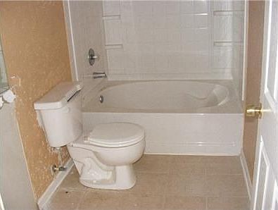 3rd image of 3540 Revere Cir