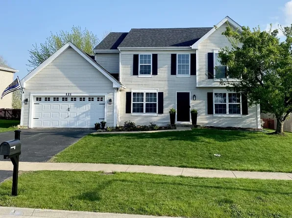 121 Cobbler Ln, Sugar Grove, IL 60554