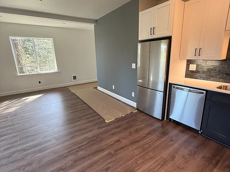 2993 SW 11th Ave #9 — Photo 6