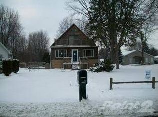 1029 Summer St, Algonac, MI 48001