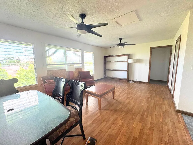 2057 Kinoole St #2 — Photo 2