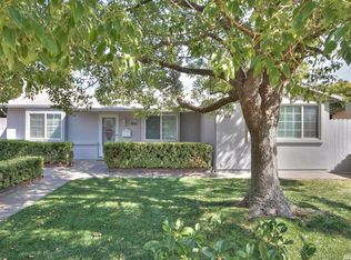 904 Singingwood Rd, Sacramento, CA 95864