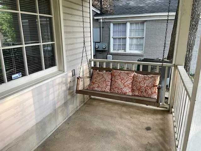 2018 Courtland Pl — Photo 3