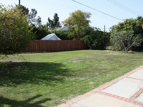 Huge Backyard 9,000sf Lot