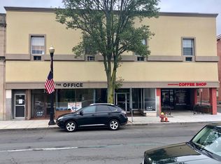 35 W Main St APT 8, Meriden, CT 06451