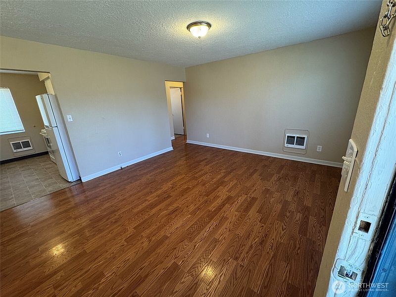 2nd image of 352 28th Avenue