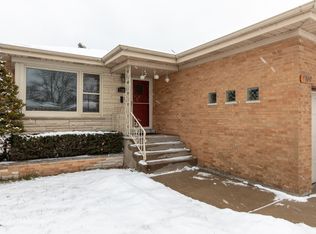7109 N Ottawa Ave, Chicago, IL 60631