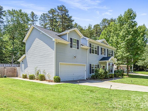 4th image of 4816 Delprado Cres