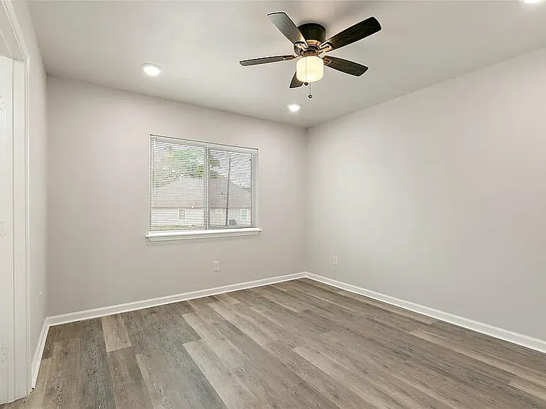28402 Champion Oaks Dr #1 — Photo 18