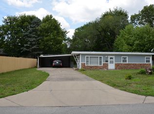 2016 N Berwick Ave, Indianapolis, IN 46222