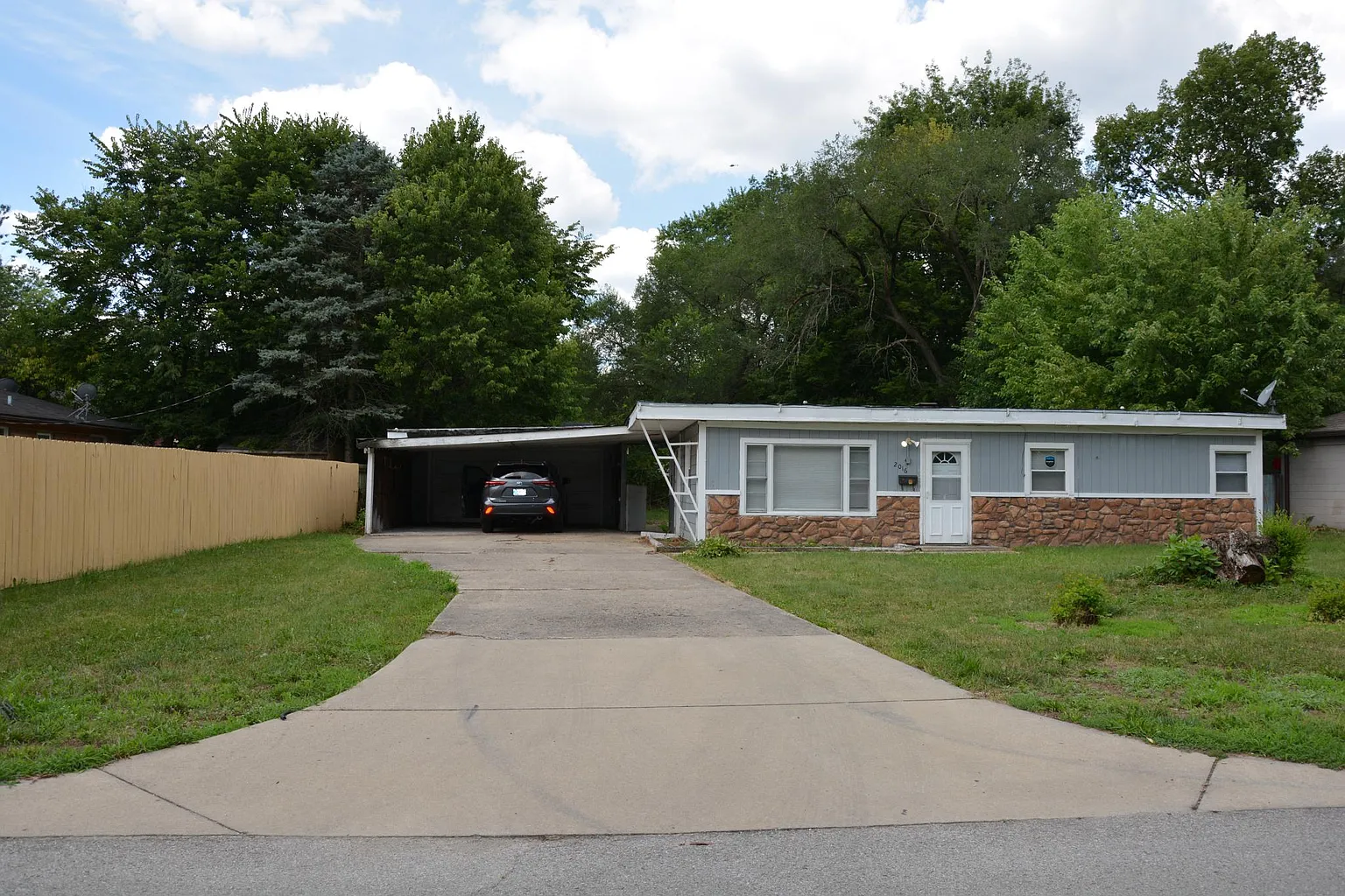 2016 N Berwick Ave photo 1