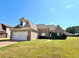 807 Magnolia Ln, Southaven, MS 38672