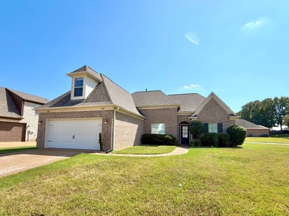807 Magnolia Ln