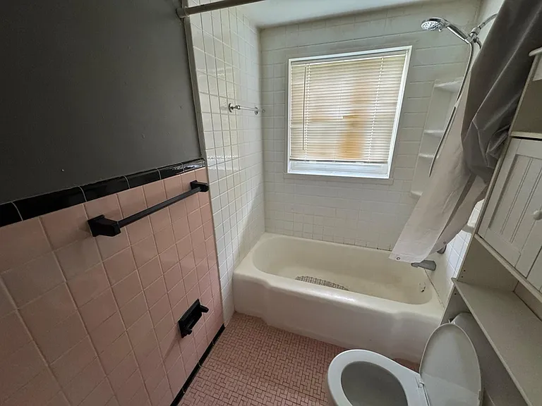 21301 Kingsville St #1-108 — Photo 12