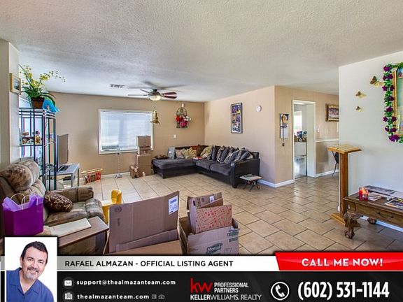 2nd image of 7913 W Clarendon Ave