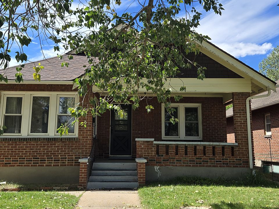 1st image of 2618 Van Lennen Ave