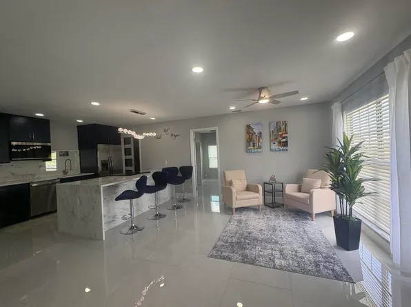 1809 SW Capehart Avenue, Port St Lucie, FL 34953