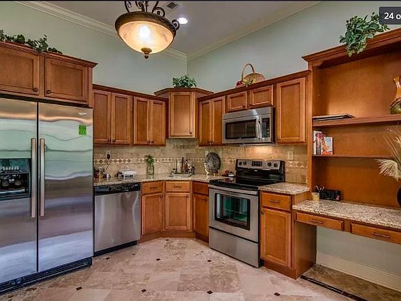 2nd image of 569 Summit Oaks Ct