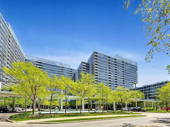 2nd image of 9655 Woods Dr Unit 403