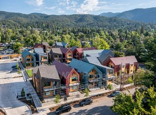 1260 Quincy St UNIT 204, Ashland, OR 97520