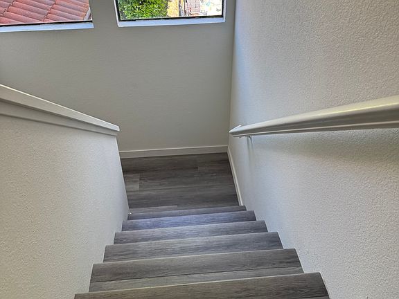 4th image of 495 Verano Ct