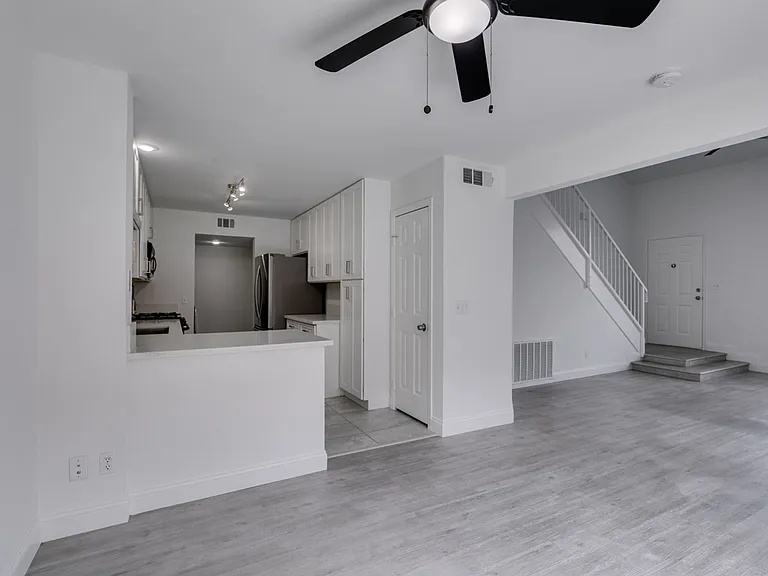 8449 Blue Island Ave — Photo 13