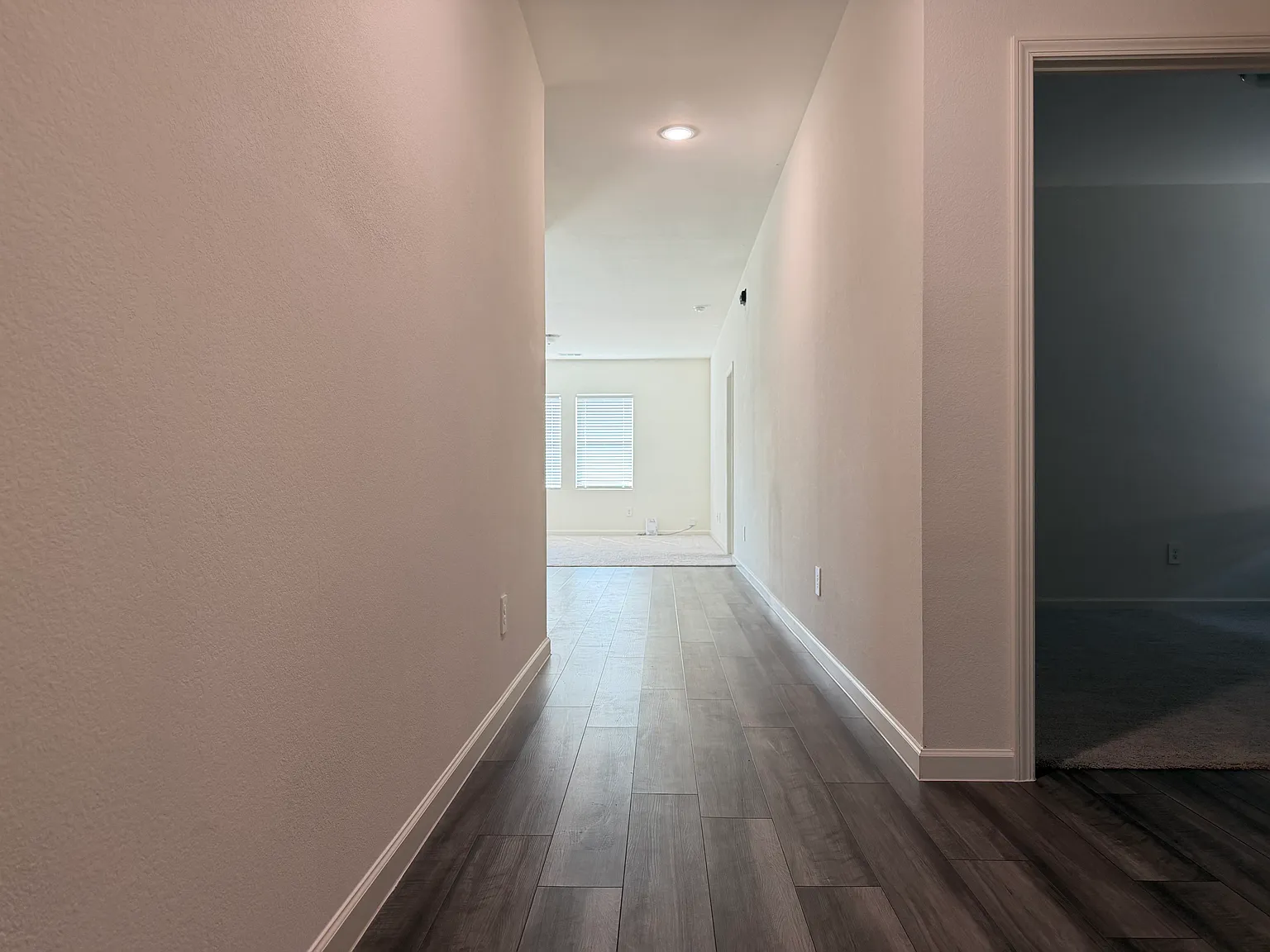 3 bed, 1591 sqft, $1,850 — Photo 4