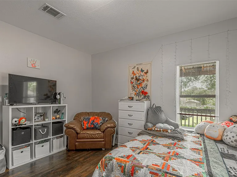 3210 Elks Dr — Photo 16