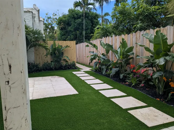 21 SE 11th Ave APT 1, Fort Lauderdale, FL 33301