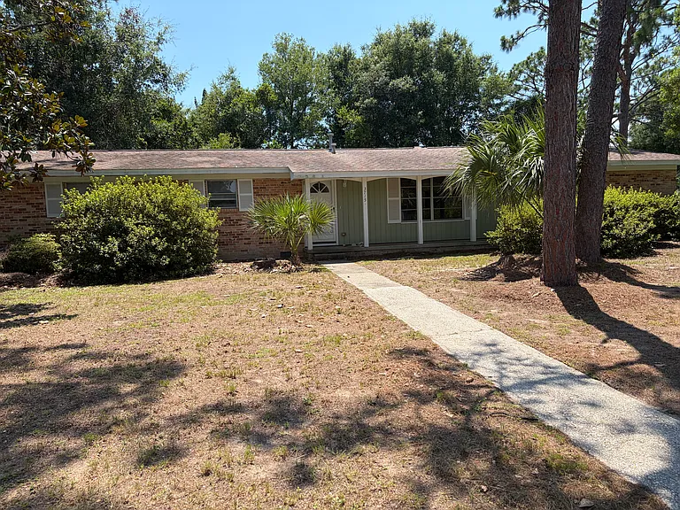 3715 Dunwoody Dr — Photo 10