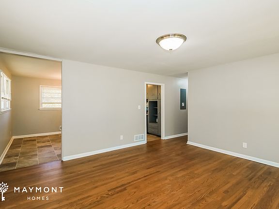 3rd image of 8542 Taylor Rd