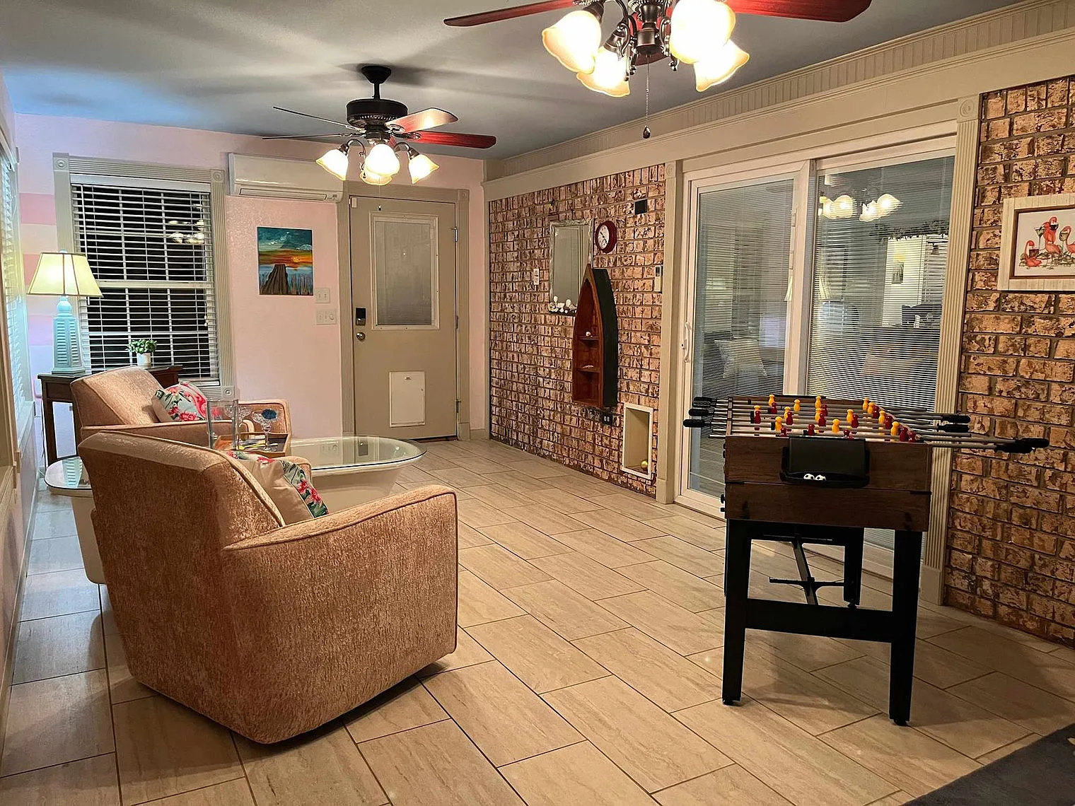 4 bed, 2.0 bath, 2088 sqft, $4,459 — Photo 4
