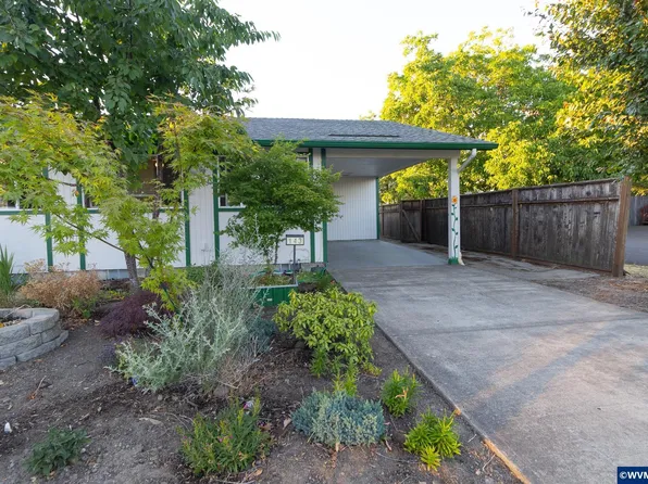 143 SW Wake Robin Ave, Corvallis, OR 97333