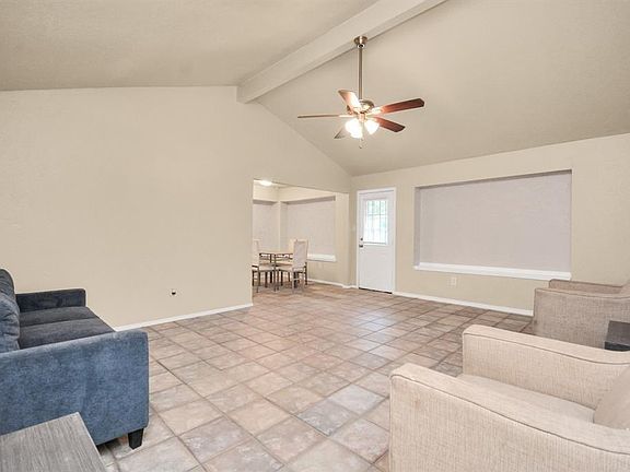 4th image of 4803 Beechaven St
