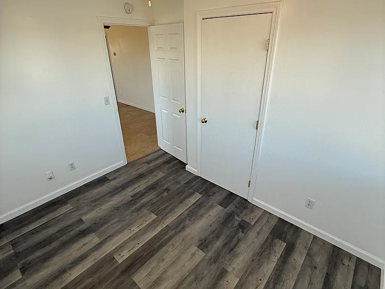 62350 Belmont St — Photo 31