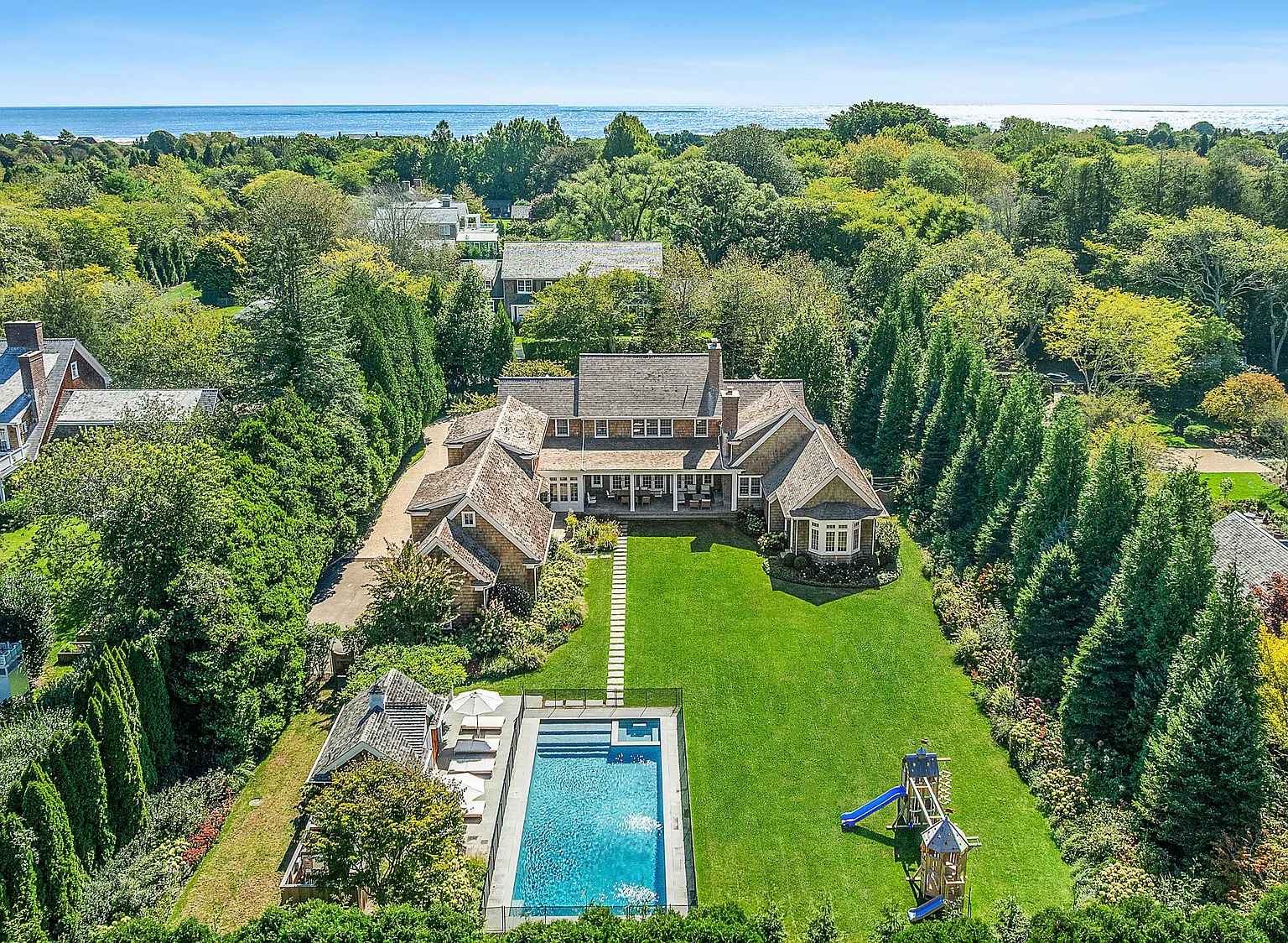 Reimagined East Hampton Village Estate — Photo 2