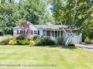 391 E End Ave, Belford, NJ