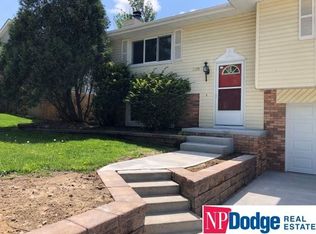 3409 Henery Rd, Bellevue, NE 68123