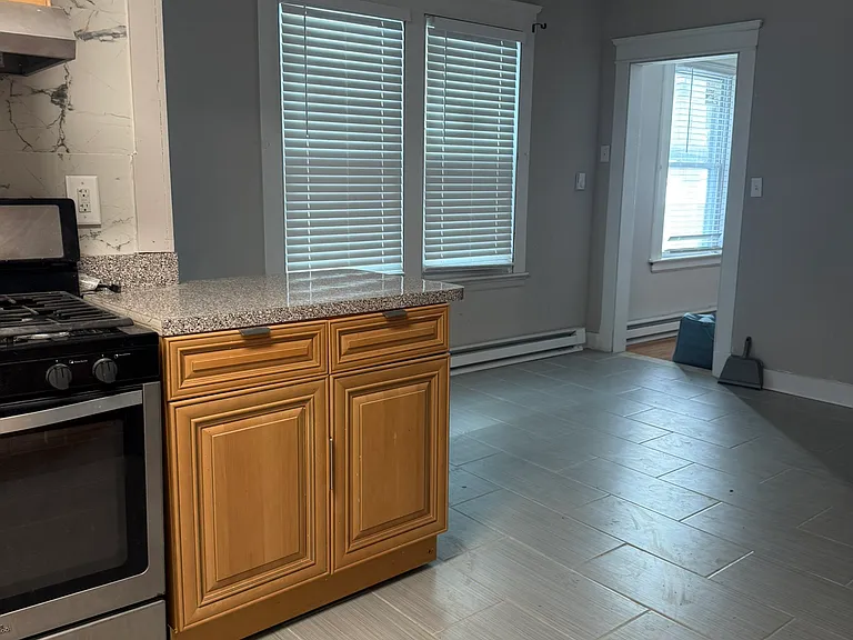 158 Alder St #3 — Photo 21