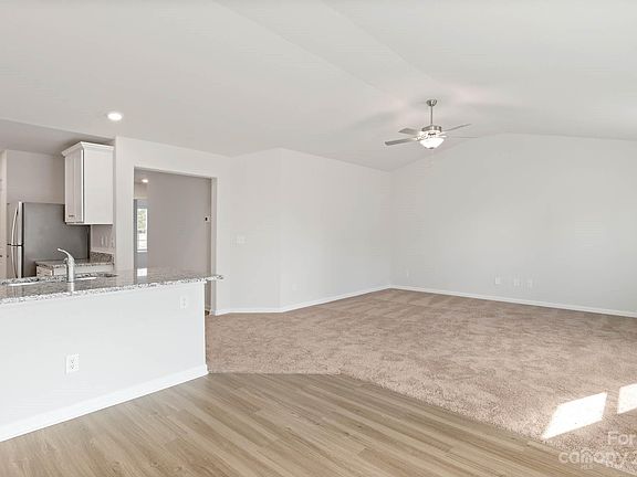 2nd image of 613 Lamorak Pl